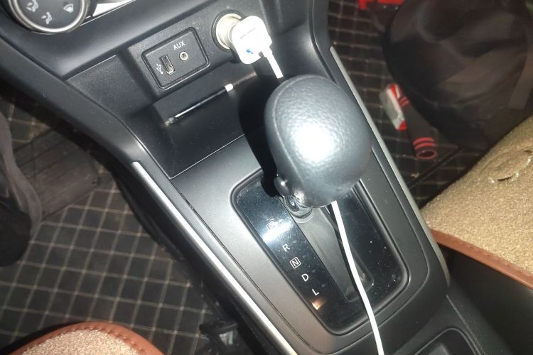 日产 轩逸 2019款 经典 1.6XE CVT舒适版中控内饰18