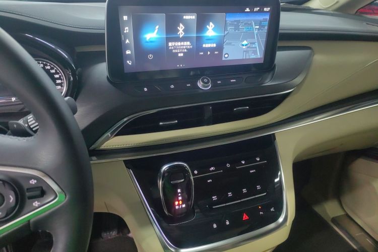 别克GL8 2023款 陆上公务舱 尊贵型中控内饰16