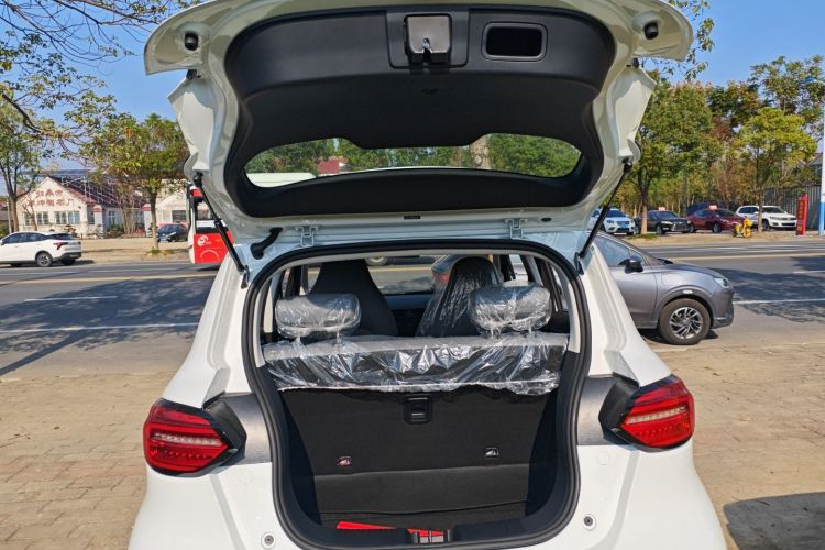 零跑汽车 零跑T03 2025款 310舒享版机舱底盘23