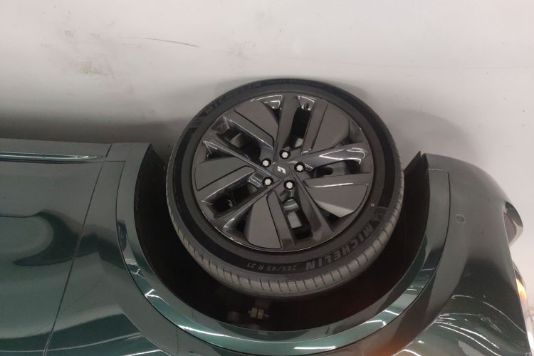 理想汽车 理想L9 2022款 Max车身外观6007