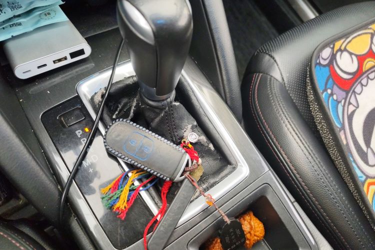 马自达CX-5 2015款 2.5L 自动四驱尊贵型中控内饰11