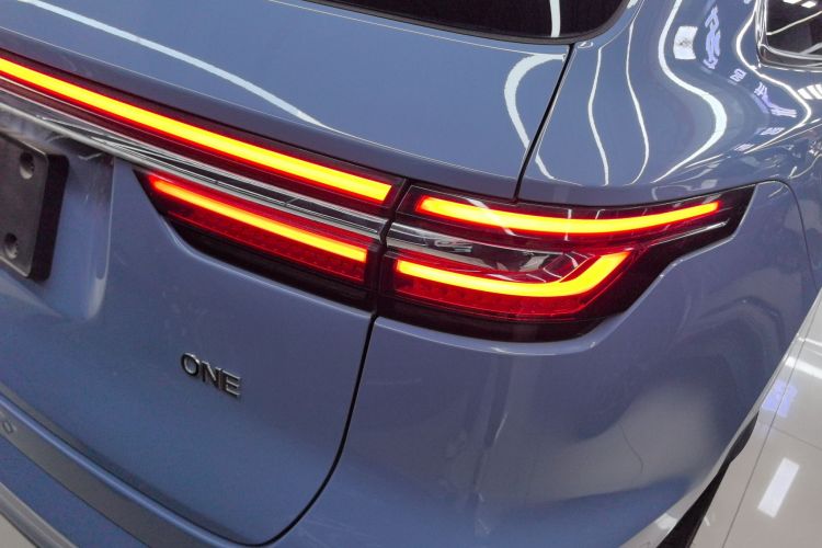 理想汽车 理想ONE 2021款 增程6座版车身外观9