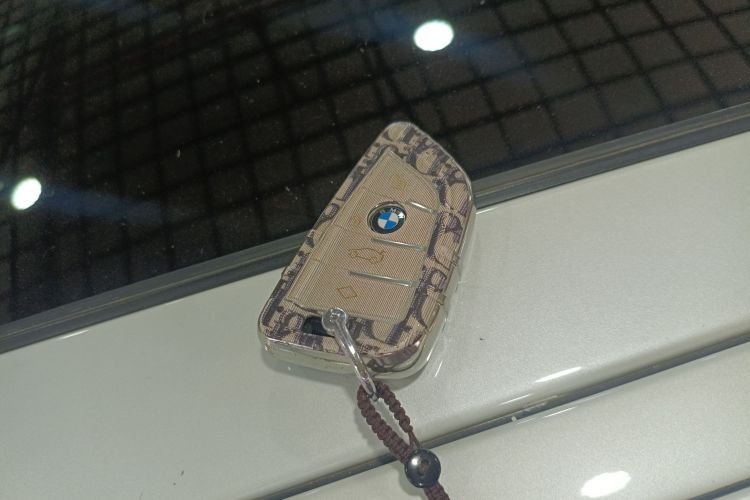 宝马5系新能源 2022款 改款 535Le M运动套装中控内饰7001