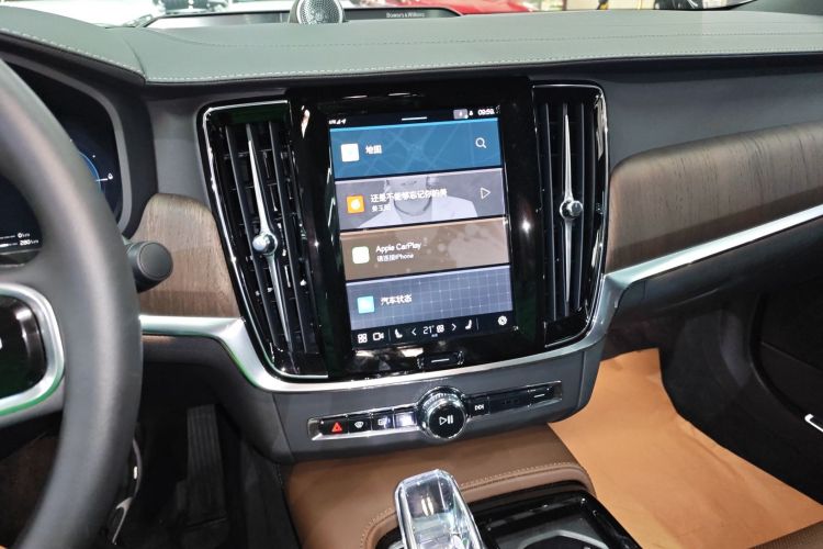 沃尔沃S90新能源 2025款 插电式混动 四驱长续航智雅豪华版中控内饰16