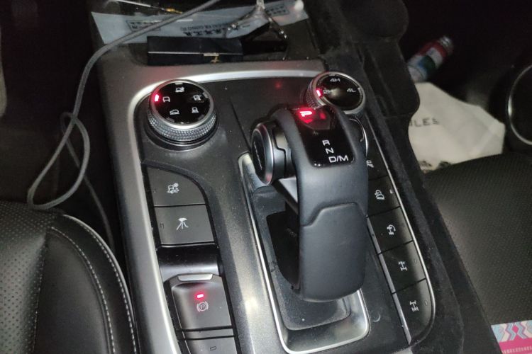 坦克300 2023款 2.0T 铁骑02中控内饰18