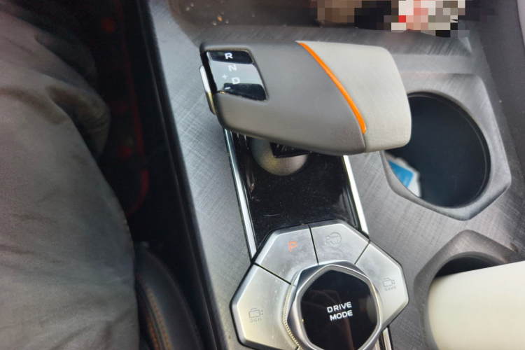 长安UNI-V 2022款 1.5T 智慧领航型中控内饰18