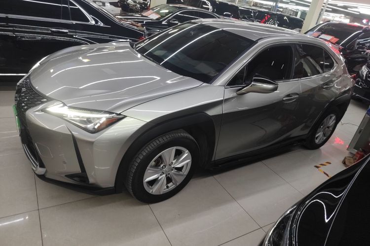 雷克萨斯UX 2020款 260h 探·酷版车身外观4