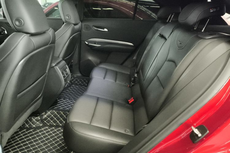 凯迪拉克XT4 2024款 28T 两驱豪华型中控内饰21