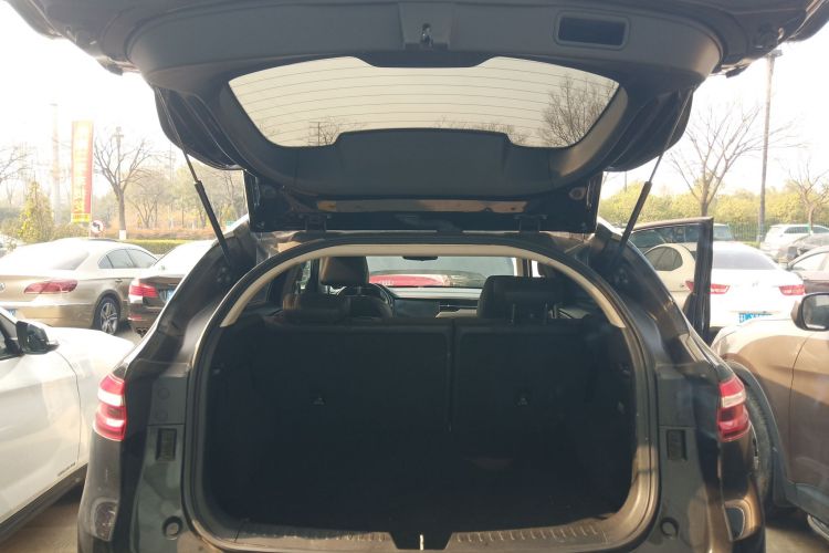 哈弗F7 2020款 1.5T 两驱i酷机舱底盘23