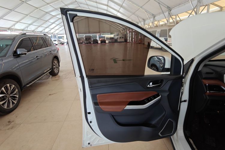 北汽昌河M70 2017款 1.5L 手动豪华舱中控内饰7007