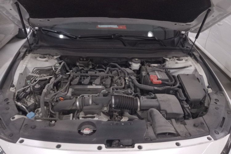 本田 雅阁 2018款 260TURBO 精英版 国VI机舱底盘24