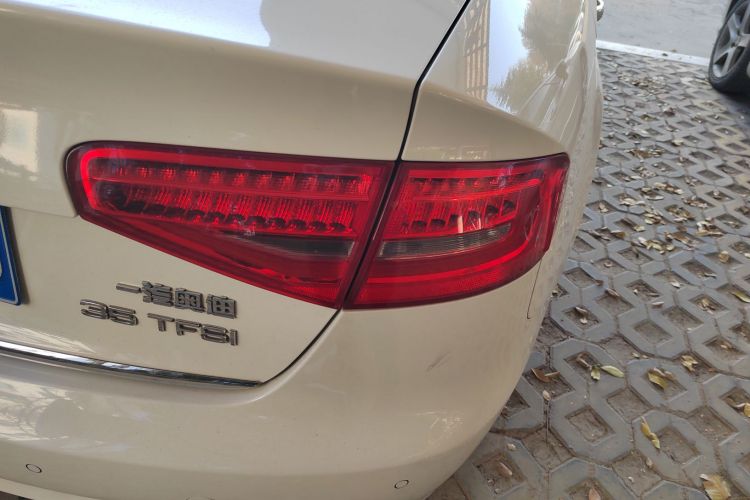 奥迪A4L 2015款 35 TFSI 自动舒适型车身外观9