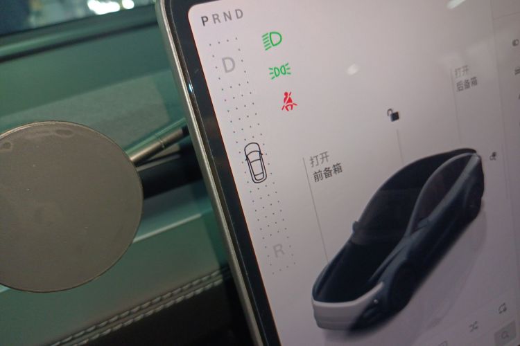 特斯拉 Model Y 2025款 后轮驱动版局部细节18