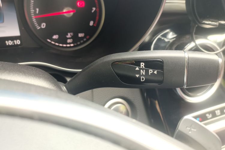 奔驰C级 2017款 改款 C 200 运动版局部细节18