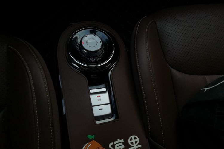 五菱汽车 五菱缤果 2023款 333km 悦享款中控内饰18