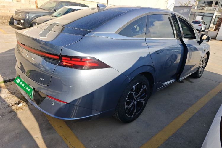 小鹏P5 2023款 智行版车身外观6005