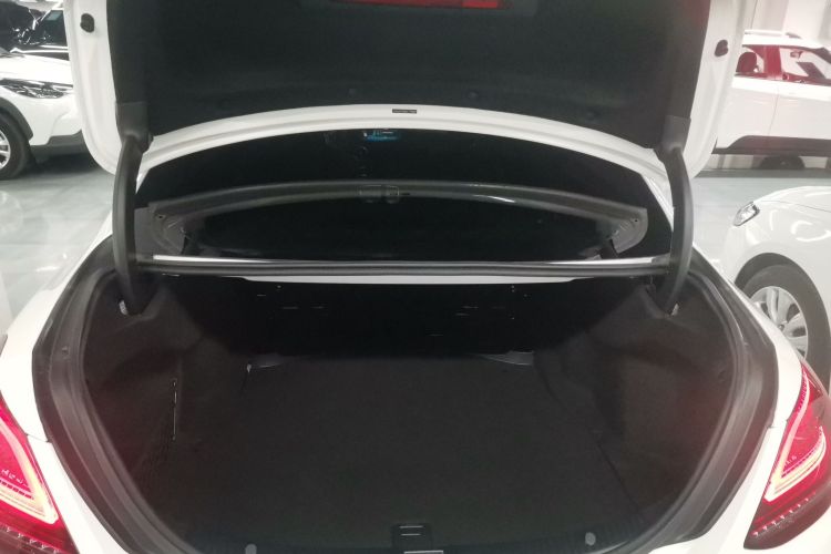 奔驰C级 2020款 改款 C 200 L 时尚型运动版机舱底盘23