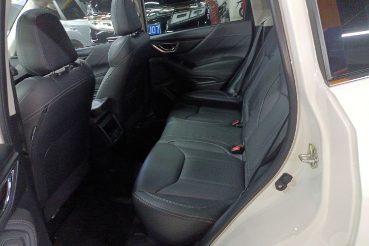 斯巴鲁 森林人 2021款 2.0i 豪华版EyeSight中控内饰21