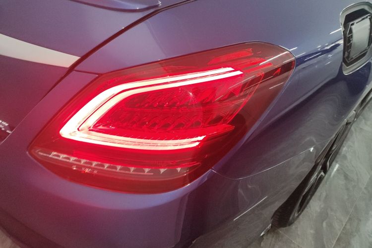 奔驰C级 2021款 C 260 星耀臻藏版车身外观9