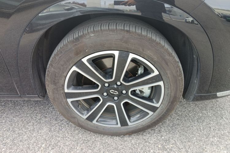 鸿蒙智行 问界M7 2024款 1.5T 智驾后驱Pro版 6座车身外观6007