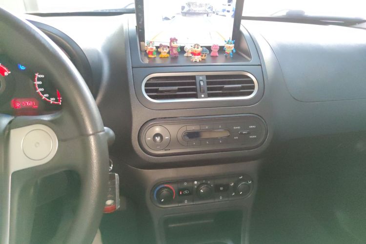 名爵3 2014款 1.3L AMT舒适版中控内饰16