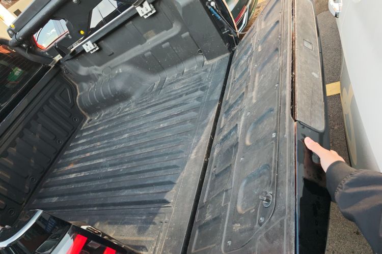 长城 炮 2022款 2.0T黑弹特别版GW4C20B局部细节23