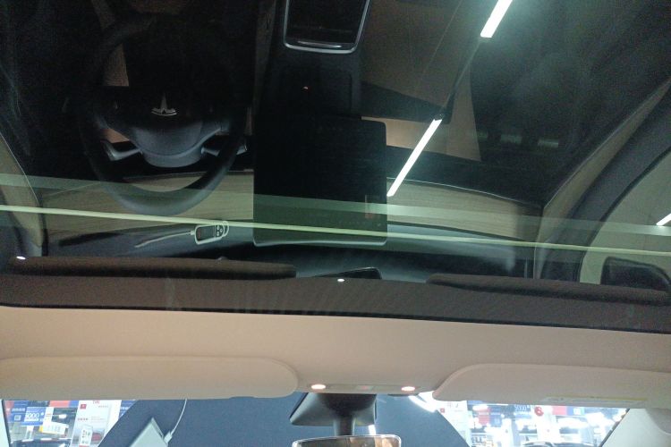 特斯拉 Model Y 2022款 改款 后轮驱动版中控内饰22