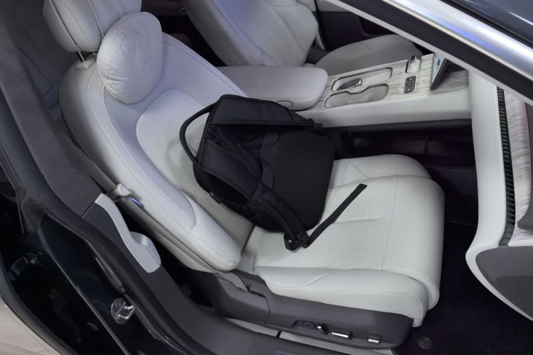 蔚来ET7 2023款 75kWh局部细节41