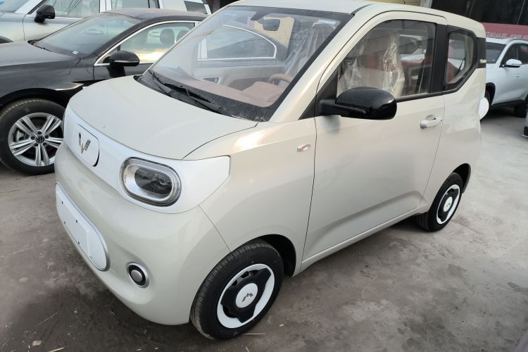 五菱汽车 宏光MINIEV 2024款 第三代 215km 青春版车身外观4