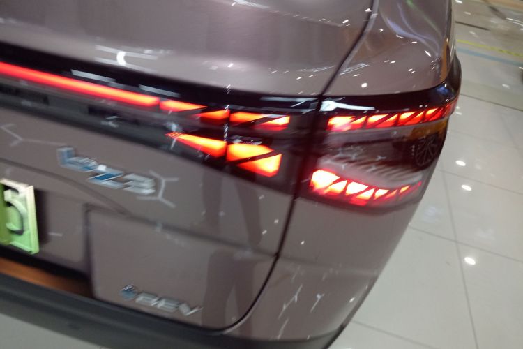 丰田bZ3 2024款 616km 长续航Premium车身外观6006