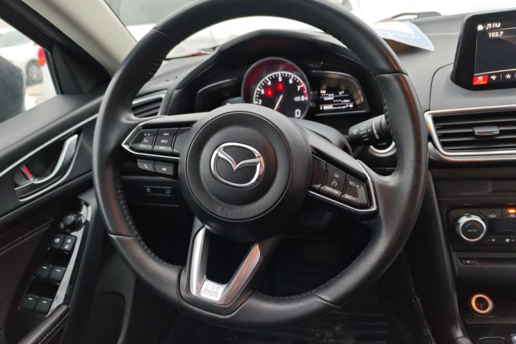 马自达3 昂克赛拉 2017款 三厢 2.0L 自动旗舰型 国V局部细节13