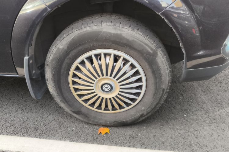 东风御风 御风 2023款 V9+ 2.0T 自动前驱多功能中轴中顶7/8/9座车身外观10