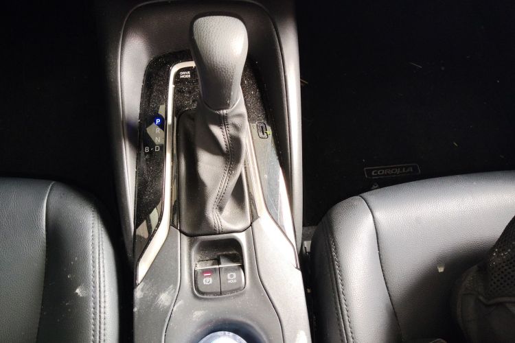 丰田 卡罗拉 2022款 双擎 1.8L E-CVT先锋版局部细节18