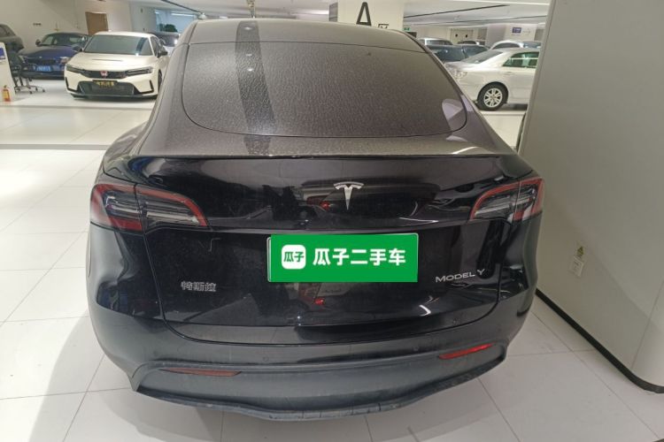 特斯拉 Model Y 2022款 改款 后轮驱动版车身外观6