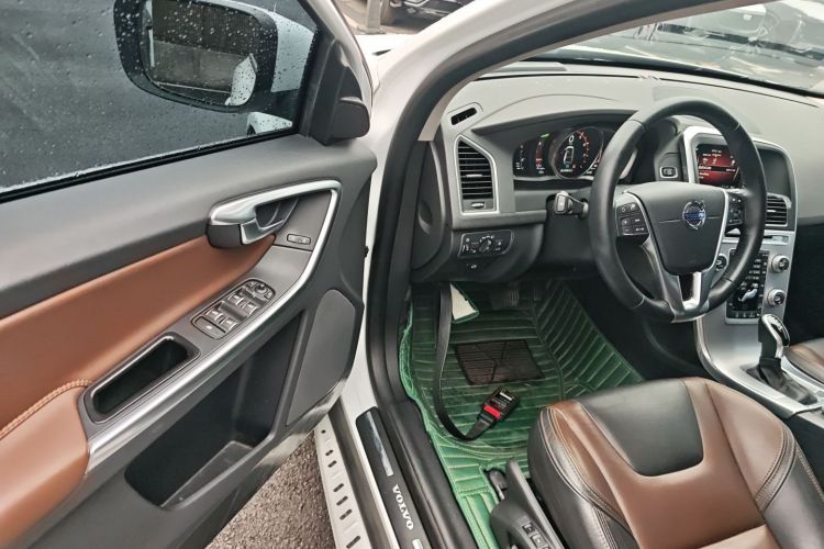 沃尔沃XC60 2017款 T5 AWD 智远版中控内饰20
