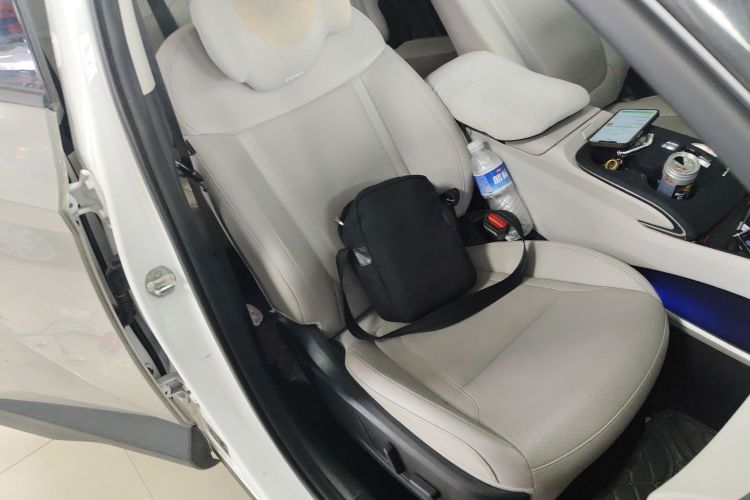 现代 2021款 途胜L 1.5T DCT TOP旗舰版局部细节41