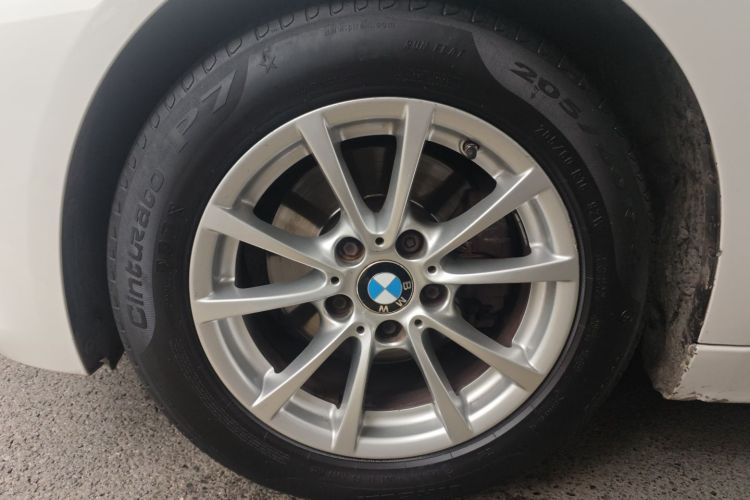 宝马3系 2013款 316i 进取型车身外观6007