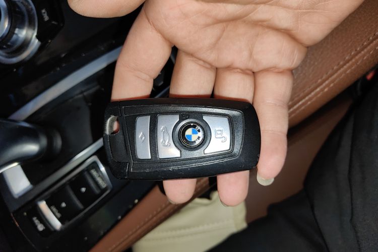 宝马5系(进口) 2015款 520i 典雅型中控内饰11