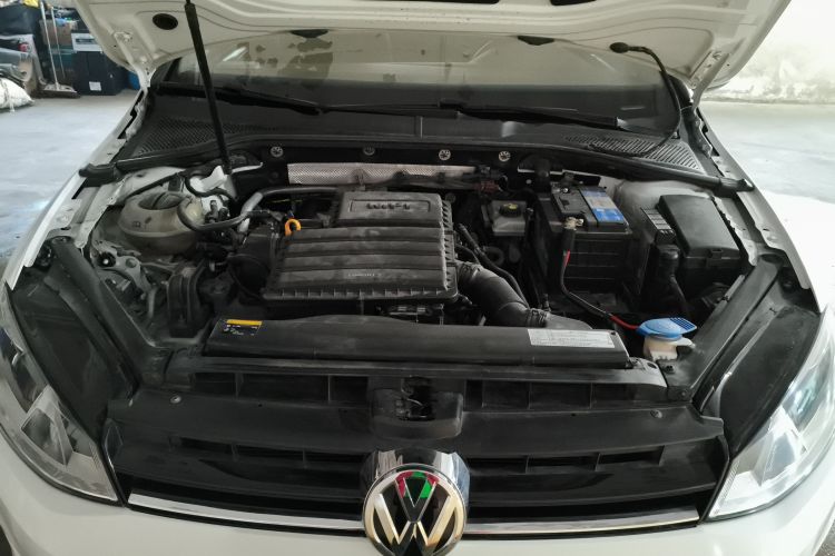 大众 高尔夫 2016款 1.6L 自动舒适型机舱底盘24