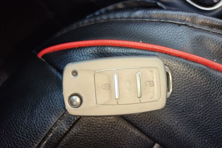 大众 Polo 2016款 1.6L 自动舒适型中控内饰7001