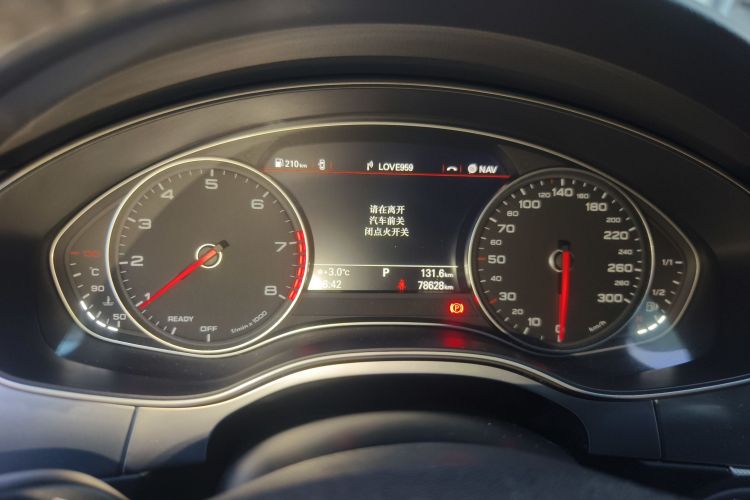 奥迪A6L 2018款 30周年年型 35 TFSI 运动型中控内饰14