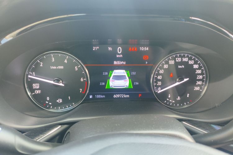 别克 2021款 昂科威Plus 652T 七座豪华型中控内饰14