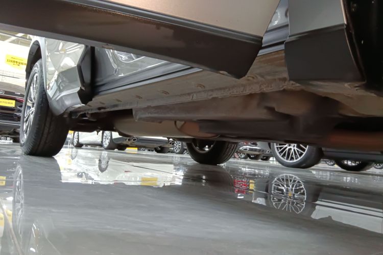 雷克萨斯NX 2020款 300 前驱 锋行版 国V局部细节9001