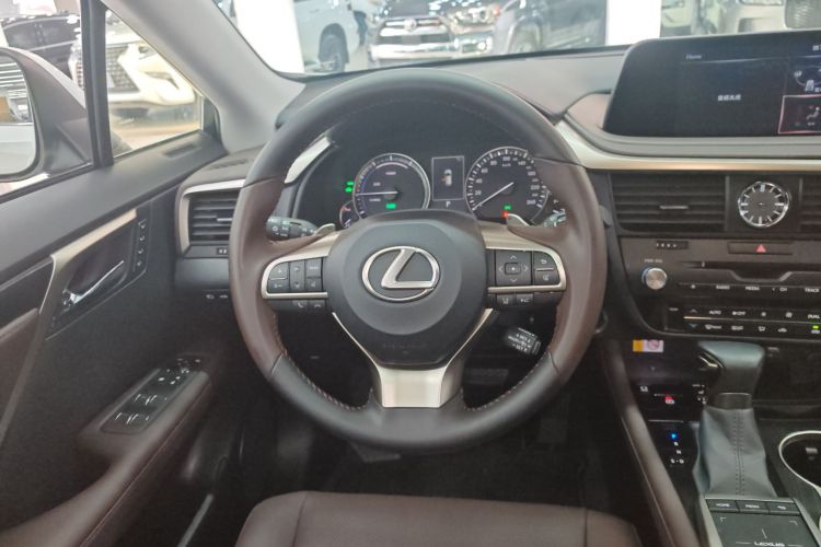 雷克萨斯RX  改款 450h 四驱典雅版局部细节13