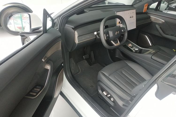 乐道L60 2024款 60kWh 后驱版中控内饰7003
