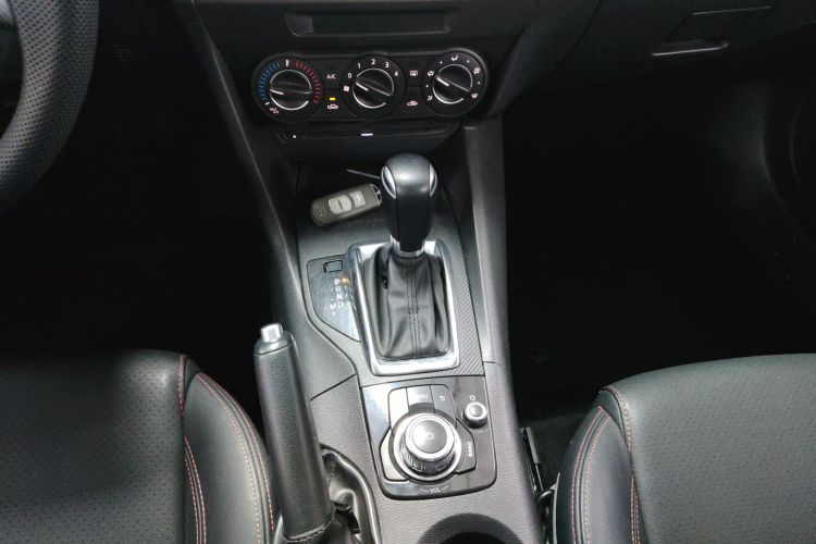 马自达3 昂克赛拉 2016款 三厢 1.5L 自动舒适型中控内饰18