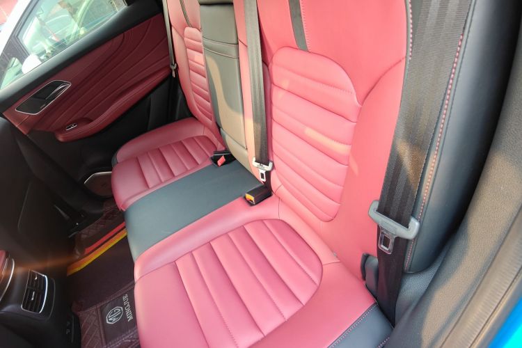 名爵HS 2019款 30T 自动两驱Trophy超燃版 国VI中控内饰7004