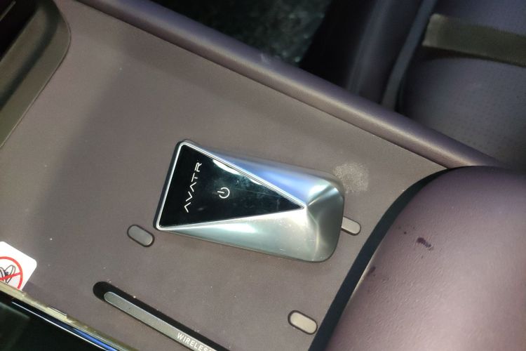 阿维塔06 2025款 Ultra纯电版中控内饰7001