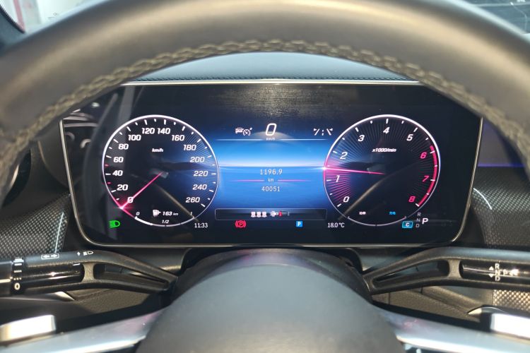 奔驰GLC轿跑 2024款 GLC 260 4MATIC 轿跑SUV中控内饰14