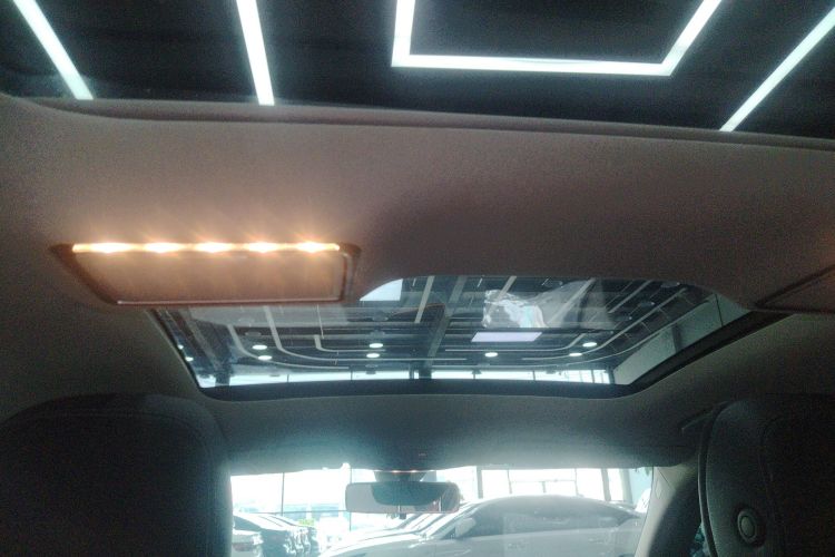 奔驰C级 2020款 改款 C 260 L 运动版局部细节22